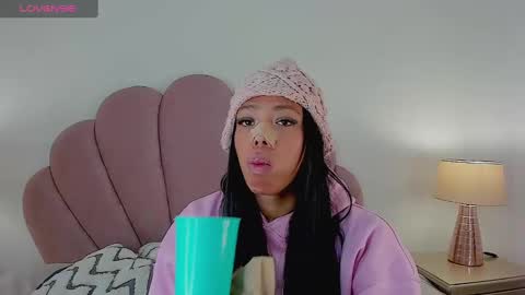 NICOLE online show from 10/09/25, 12:14