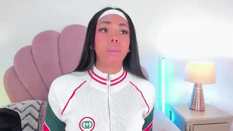 NICOLE online show from 12/15/25, 12:53