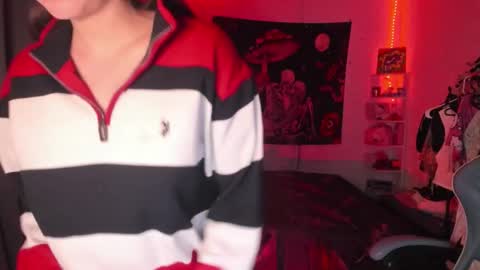 Snapshot of nicolepeachx chatting on 10/09/25, 11:25 Nicol independent model online show from 10/09/25, 11:25