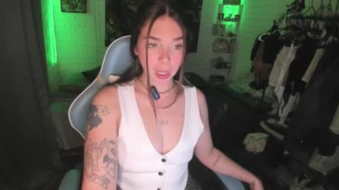 Snapshot of nicolepeachx chatting on 10/11/25, 09:46 Nicol independent model online show from 10/11/25, 09:46