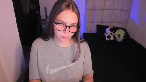 Snapshot of nicolepeachx chatting on 02/19/26, 11:23 Nicol independent model online show from 02/19/26, 11:23