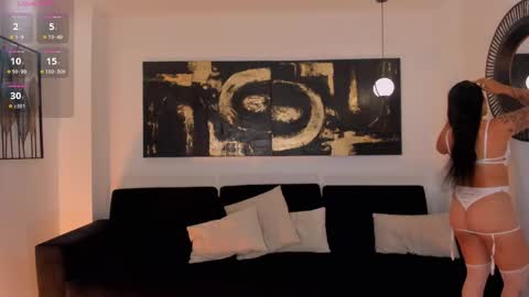 Nicole Sanz online show from 03/10/25, 01:32