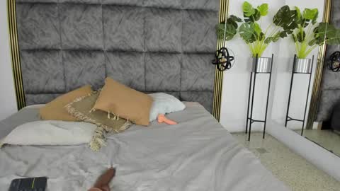 Snapshot of nicolesteelee chatting on 01/26/25, 12:16 Nicole online show from 01/26/25, 12:16