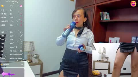 Nicolett Ryan  online show from 01/18/25, 06:10