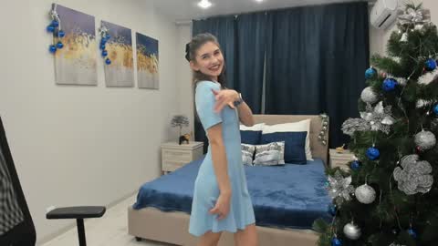 nicolewerti online show from 12/10/24, 04:24