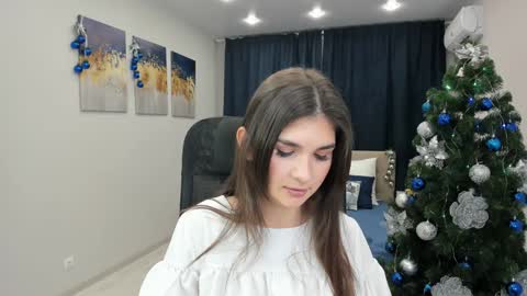 nicolewerti online show from 12/18/24, 04:31