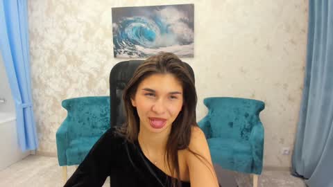 nicolewerti online show from 01/24/25, 02:51