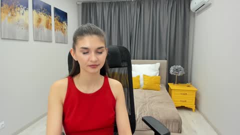 nicolewerti online show from 02/04/25, 10:43