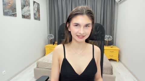 nicolewerti online show from 02/06/25, 04:21