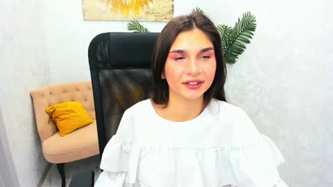 nicolewerti online show from 02/07/25, 04:16