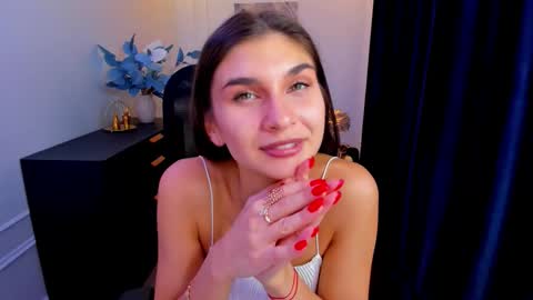 nicolewerti online show from 09/11/25, 04:45