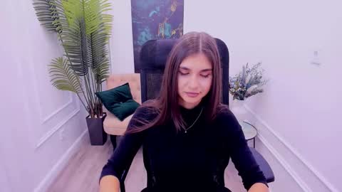 nicolewerti online show from 09/12/25, 04:56