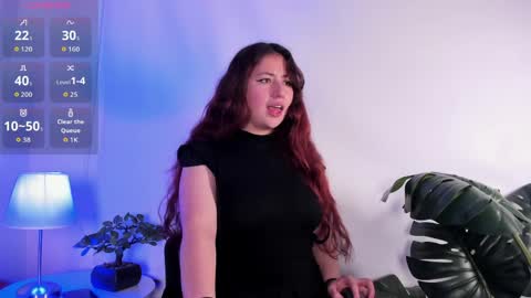 nicolle_evanss_ online show from 03/31/26, 04:13