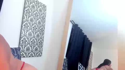 Nicolle Lima online show from 02/14/25, 01:23