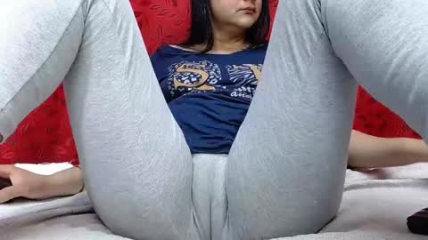 Snapshot of nicolleowens chatting on 10/06/25, 10:29 NICOLLE online show from 10/06/25, 10:29