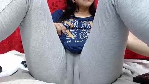 Snapshot of nicolleowens chatting on 10/20/25, 10:43 NICOLLE online show from 10/20/25, 10:43