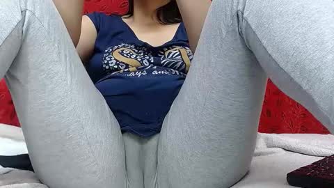 NICOLLE online show from 11/30/25, 12:03