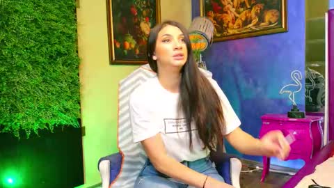 Snapshot of nicollepalmer chatting on 09/24/25, 03:26 Nicolle online show from 09/24/25, 03:26