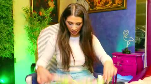 Snapshot of nicollepalmer chatting on 10/03/25, 05:32 Nicolle online show from 10/03/25, 05:32