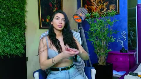 Snapshot of nicollepalmer chatting on 10/17/25, 11:02 Nicolle online show from 10/17/25, 11:02