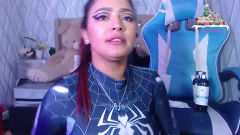 Nicolle Miley online show from 12/22/24, 11:22