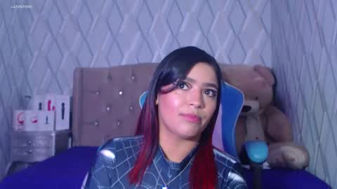 Nicolle Miley online show from 01/19/25, 06:42