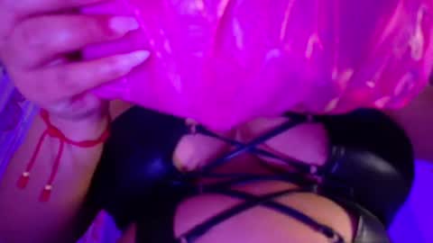 Nicolle Miley online show from 06/14/26, 05:20
