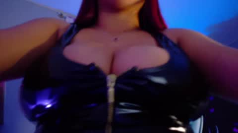Nicolle Miley online show from 07/20/26, 03:21