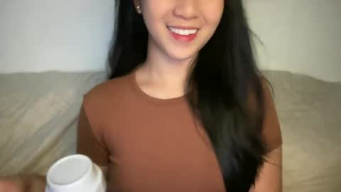 Snapshot of nicollete_snow chatting on 07/11/26, 04:10 NIC 333 online show from 07/11/26, 04:10