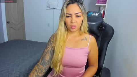 Snapshot of nicolporto chatting on 09/29/25, 11:15 Nicol online show from 09/29/25, 11:15