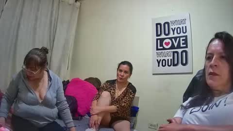 nicoltatiana_ online show from 10/07/25, 11:35