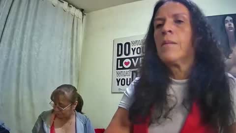 Snapshot of nicoltatiana_ chatting on 02/13/26, 11:23 nicoltatiana_ online show from 02/13/26, 11:23