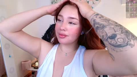 Snapshot of nicolthompsonn chatting on 01/18/25, 03:53 Nicol online show from 01/18/25, 03:53