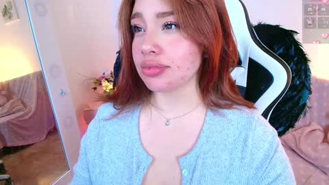 Snapshot of nicolthompsonn chatting on 02/02/25, 06:48 Nicol online show from 02/02/25, 06:48