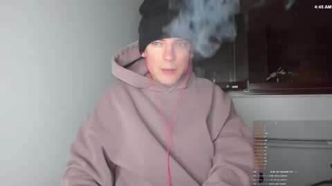 Snapshot of nicoslowmoo chatting on 11/08/25, 02:45 NicoSlowmoo online show from 11/08/25, 02:45