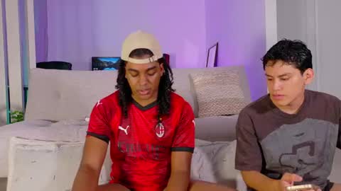 Nico y Mark online show from 07/16/26, 05:13