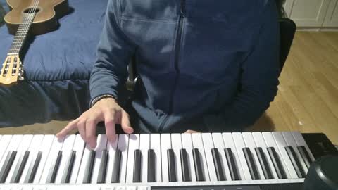 Julian online show from 12/08/24, 05:33
