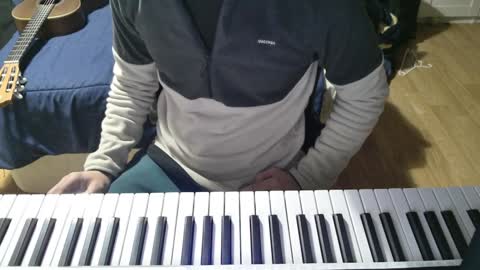 Julian online show from 01/12/25, 03:14