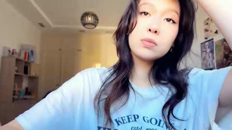 Snapshot of nievesshippey chatting on 02/19/26, 07:59 Hanna online show from 02/19/26, 07:59