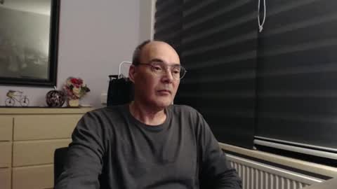 Snapshot of nightkeeper63 chatting on 10/12/25, 12:20 nightkeeper63 online show from 10/12/25, 12:20