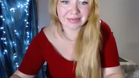 nightlaura online show from 12/26/24, 12:25