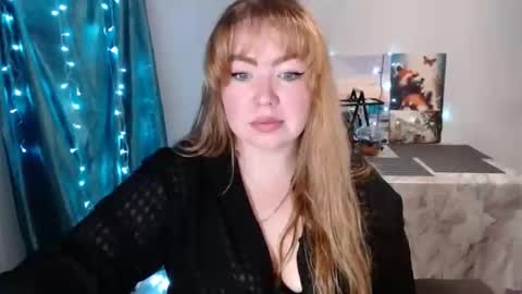 nightlaura online show from 12/28/24, 09:30
