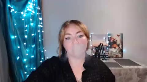 nightlaura online show from 01/07/25, 12:45