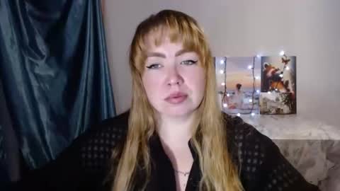 nightlaura online show from 01/15/25, 11:40