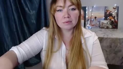 nightlaura online show from 02/05/25, 01:54