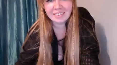 nightlaura online show from 02/13/25, 04:39