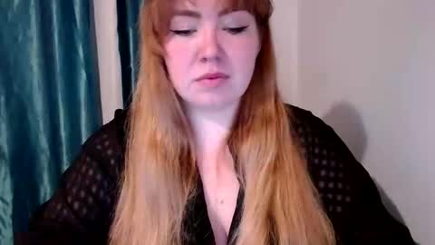 nightlaura online show from 02/21/25, 06:15