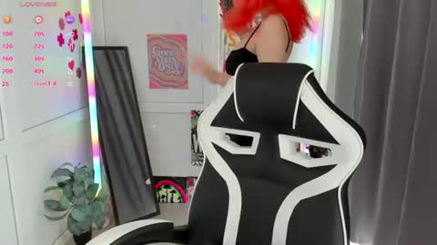Bestie online show from 07/24/26, 12:25