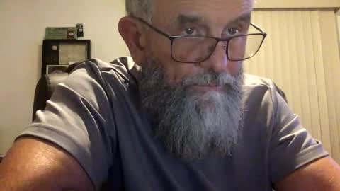 Snapshot of nightmoves1970 chatting on 09/27/25, 03:44 nightmoves1970 online show from 09/27/25, 03:44