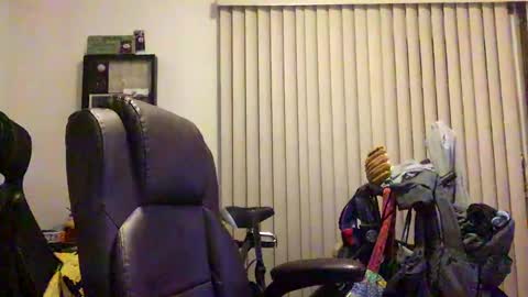 Snapshot of nightmoves1970 chatting on 10/01/25, 02:39 nightmoves1970 online show from 10/01/25, 02:39